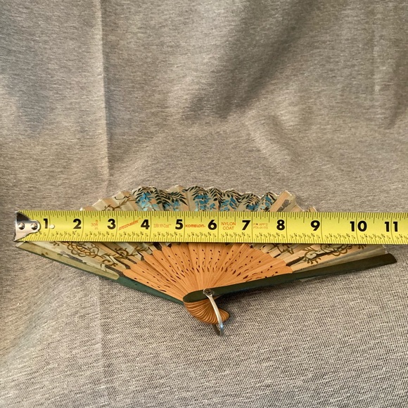 Butterfly Floral Vintage Folding Fan - Picture 15 of 16